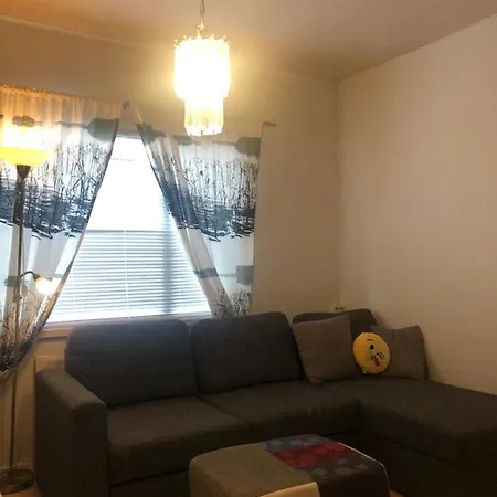 18m2 Shared Twin In A Villa/ Centrum *