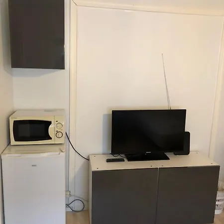18m2 Shared Twin In A Villa/ Centrum Homestay szállás Turku