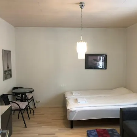 Homestay szállás 18m2 Shared Twin In A Villa/ Centrum