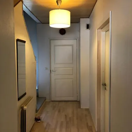 Homestay szállás 18m2 Shared Twin In A Villa/ Centrum